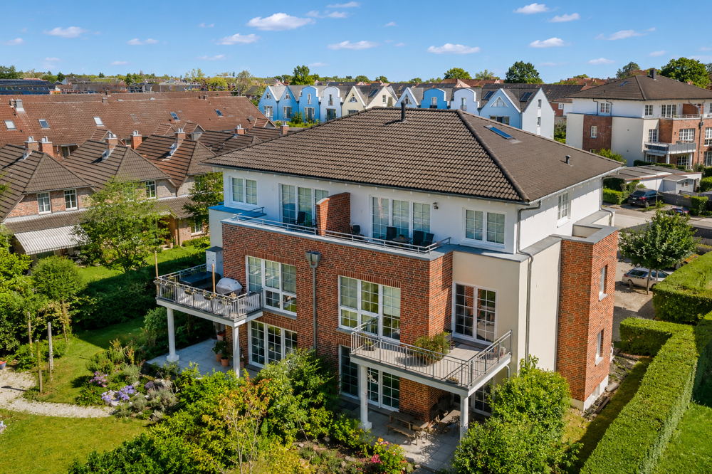 Schickes Penthouse - Hausansicht