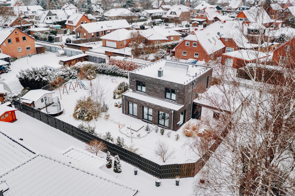 Einzigartiges Architektenhaus für Ihre Familie in Brietlingen - Vogelperspektive