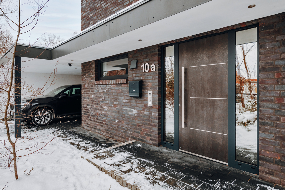 Einzigartiges Architektenhaus für Ihre Familie in Brietlingen - Eingangsbereich
