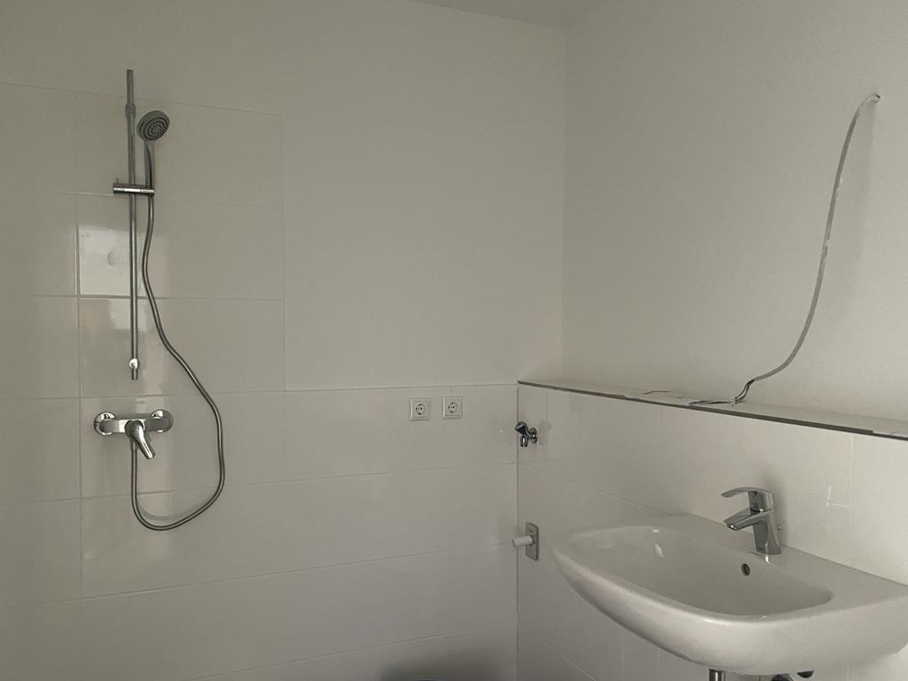 Moderne Maisonette-Wohnung - Duschbad