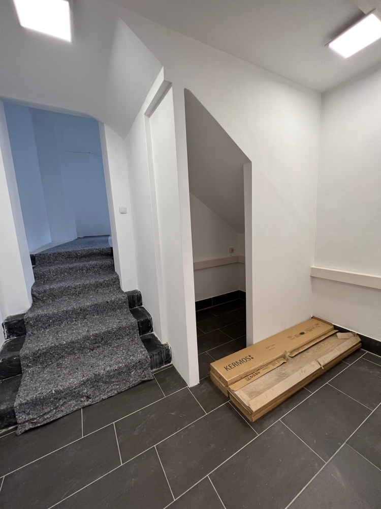 * Verkaufsflächen in der Lüneburger Innenstadt * - IMG_0887