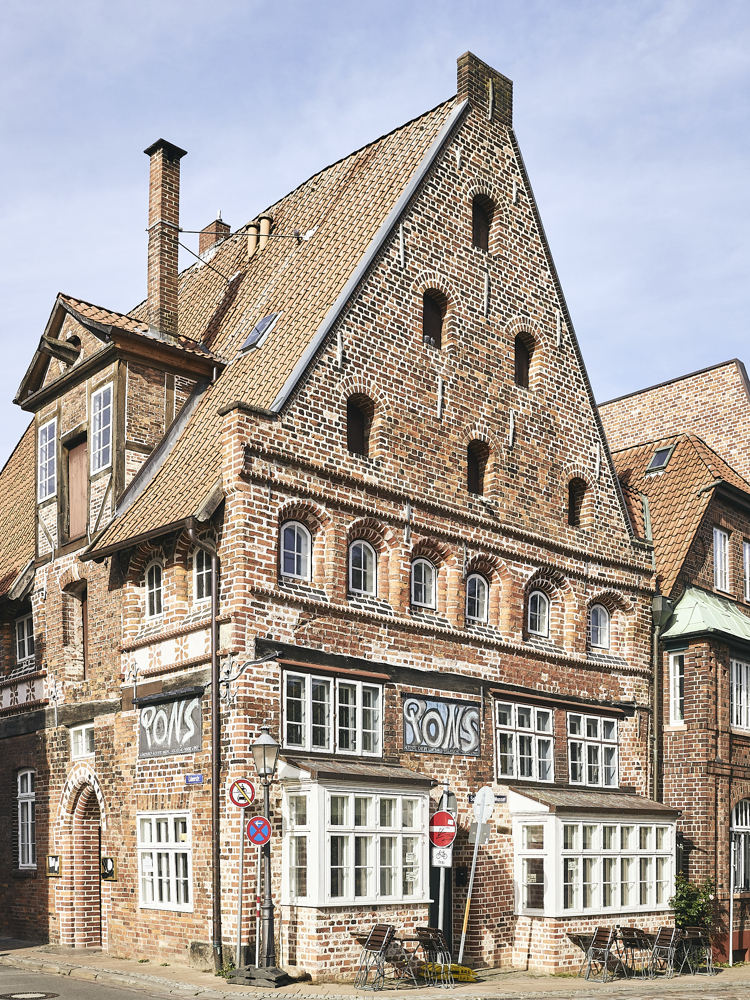 Wohnen auf höchstem Niveau – Exklusives Penthouse mit Dachterrasse & Aufzug - Lueneburg