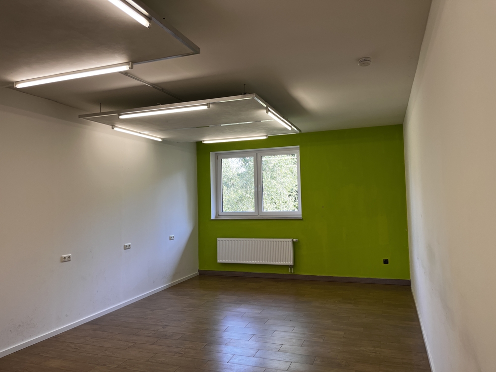 * Bürofläche in Winsen an der Autobahn * - Büro