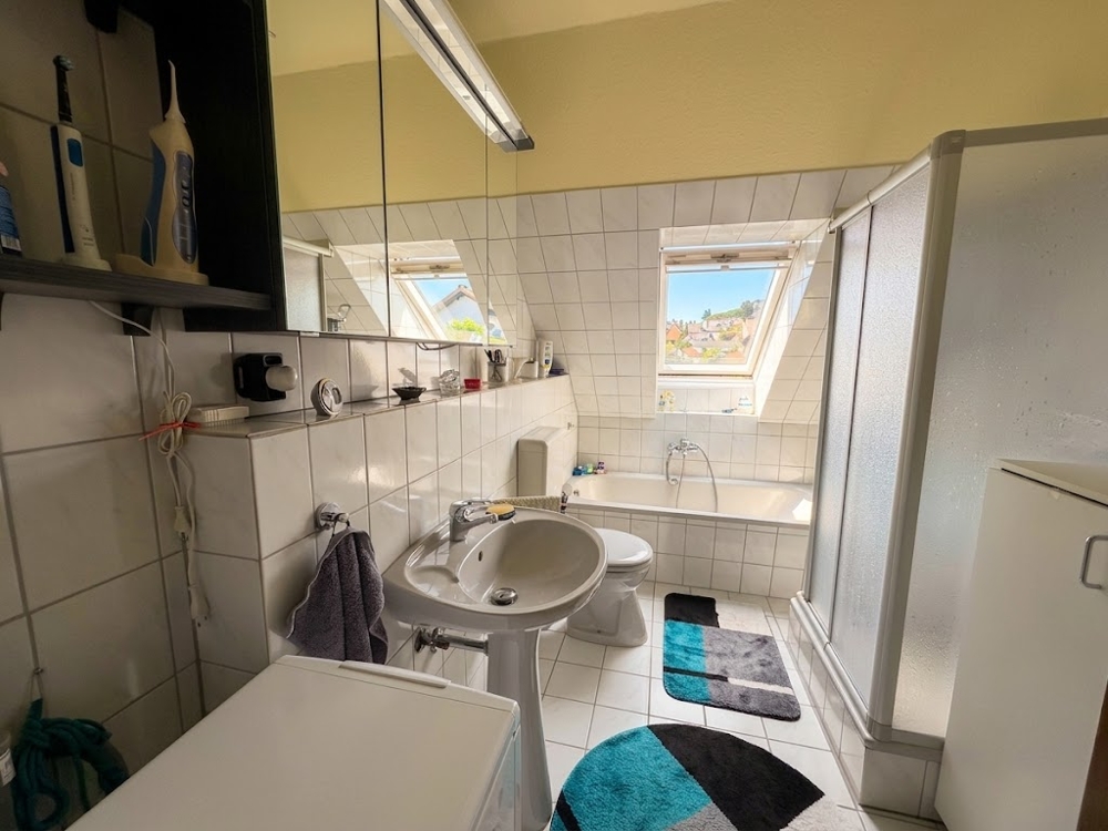 Ein Haus mit viel Platz! - Badezimmer OG