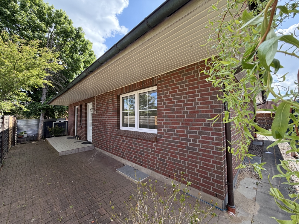 Vermieteter Bungalow für Kapitalanleger - Hausansicht