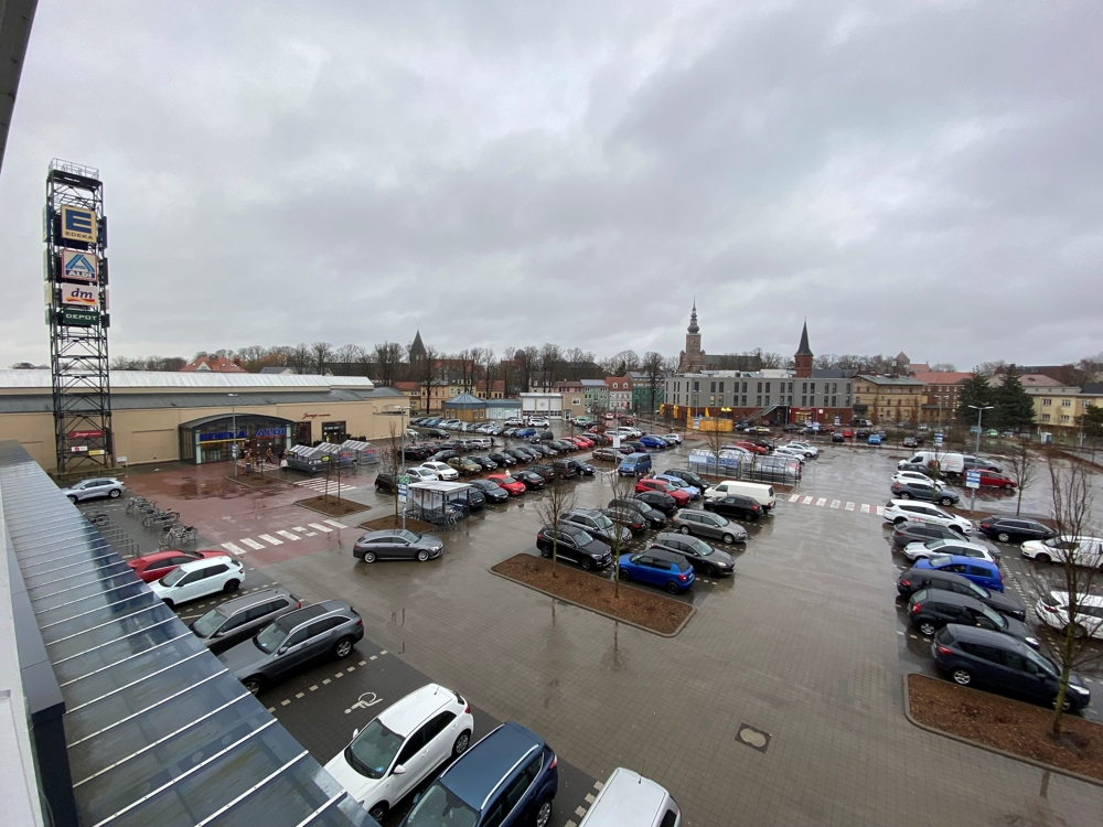 Greifswald, Bahnhofstraße 44 e Gewerbebau - Parken