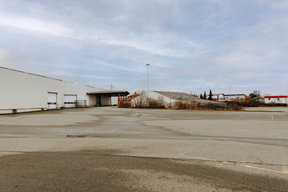 * Großzügiges Gewerbegrundstück mit Lagerhalle * - _DSC8950