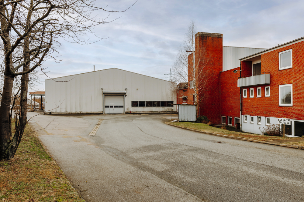 * Großzügiges Gewerbegrundstück mit Lagerhalle * - _DSC8959