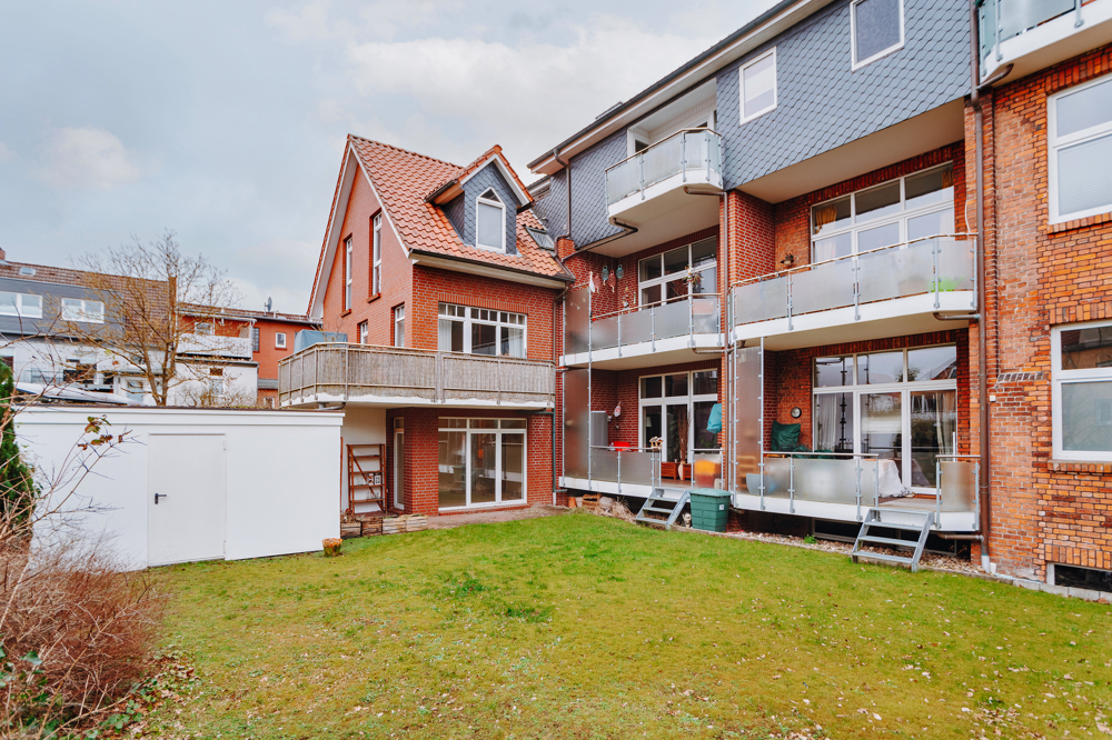 Direkt im Roten Feld - Vermietete Terrassenwohnung - Rückansicht