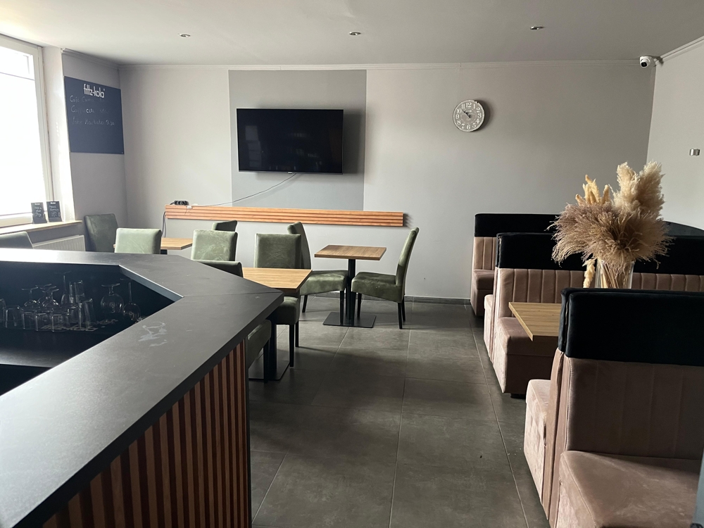 * Fitnessstudio mit Sauna- und Hotelmöglichkeit * - Essen
