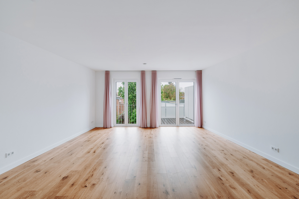 Großzügige, zentrale 3-Zimmer-Wohnung mit Balkon - Wohnbereich