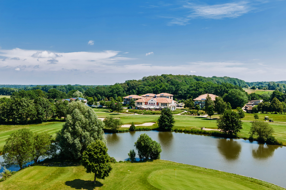 Einmalige Traumlage direkt am Golfplatz - Direkt am Golfplatz