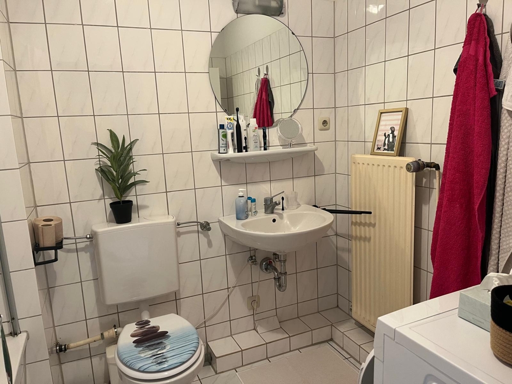 Ruhige Single-Wohnung im Souterrain - Badezimmer