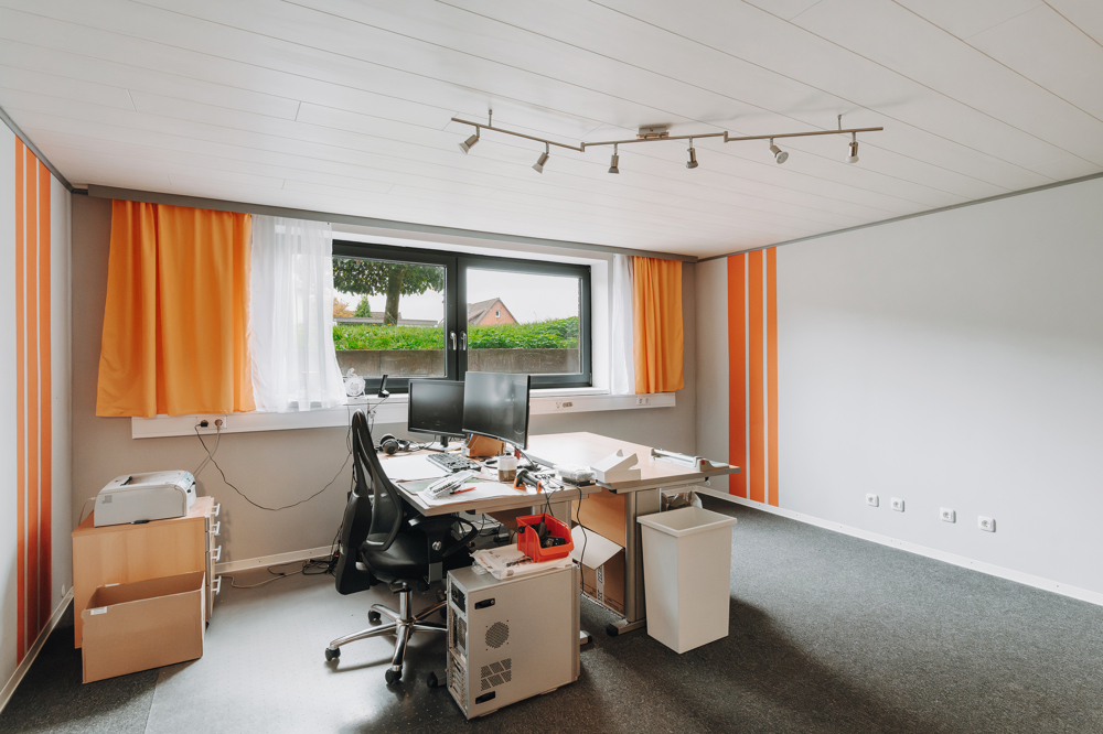 Ebenerdig. Entspannt. Und in der Sackgasse. - Arbeiten im Souterrain / Keller