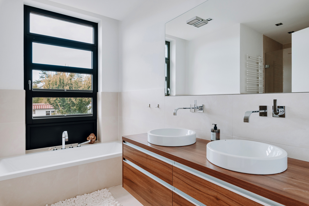 Exklusive Architektenvilla in Lüneburg-Häcklingen! - Vollbad im Obergeschoss
