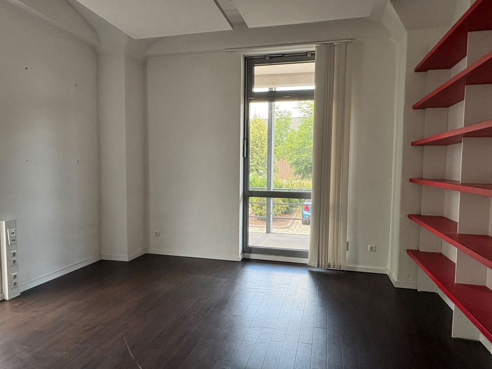 * Bürofläche im Speicherquartier * - 3