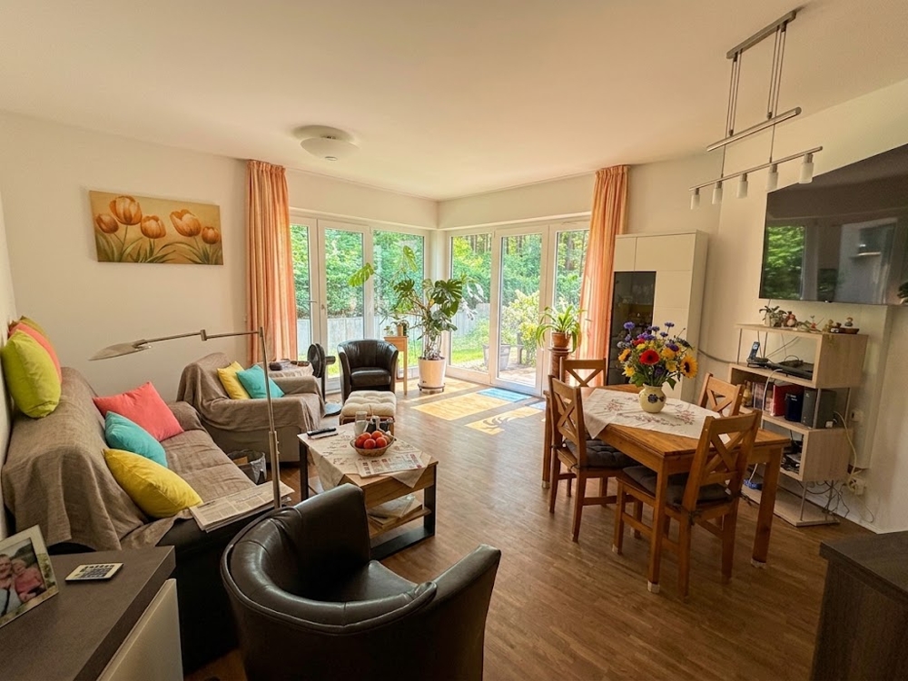 Einmalige Lage direkt am Kurpark - Wohnzimmer