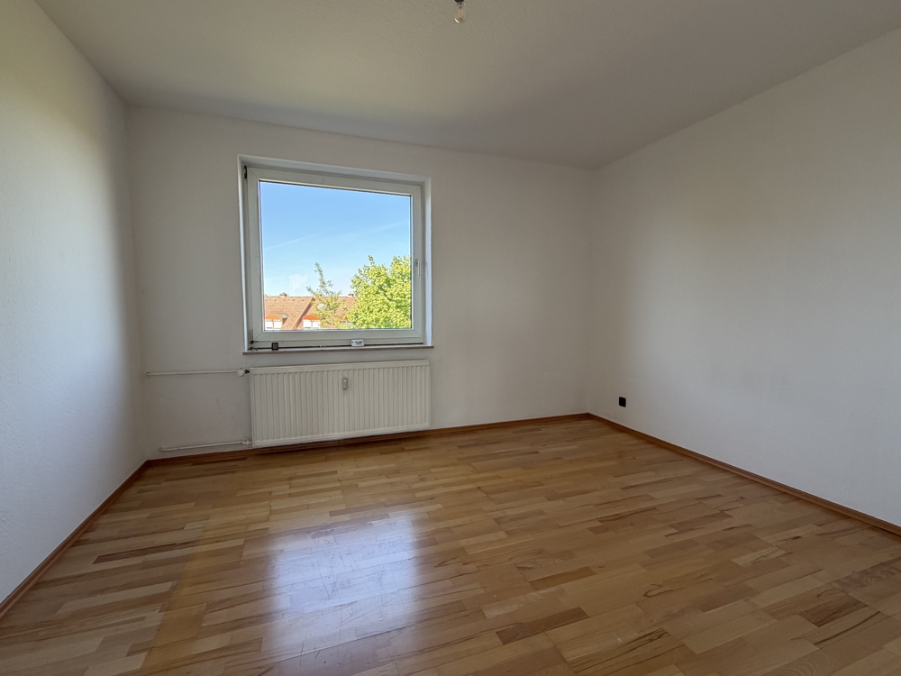 Licht, Lage, Balkon – charmante 3-Zimmer-Wohnung - Schlafzimmer