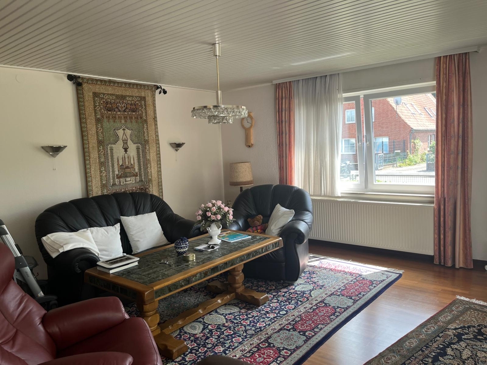 Einfamilienhaus mit Potenzial - Wohnzimmer