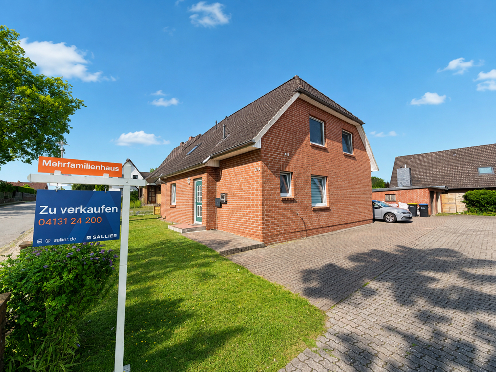 Modernes und gut vermietetes Zweifamilienhaus - Außenansicht