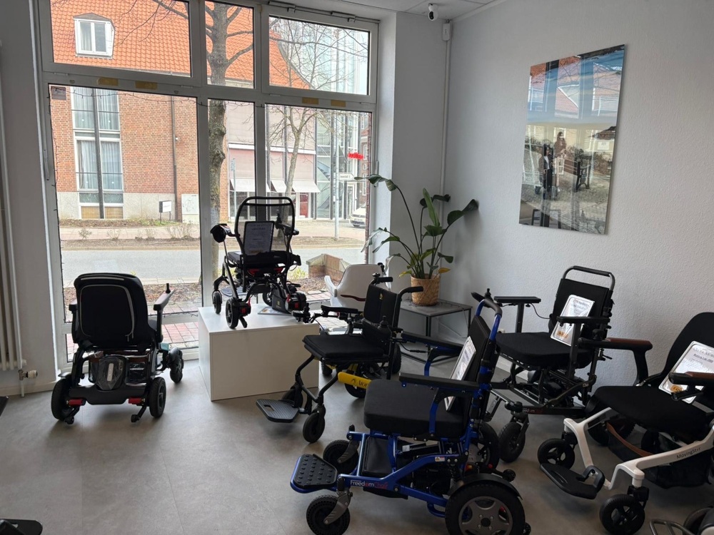 * Büro- oder Praxisfläche am St. Lambertiplatz * - 2